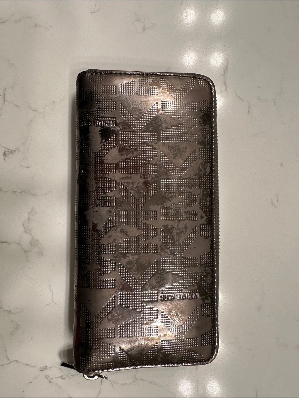 Michael Kors Wallet - reflective silver/bronze color